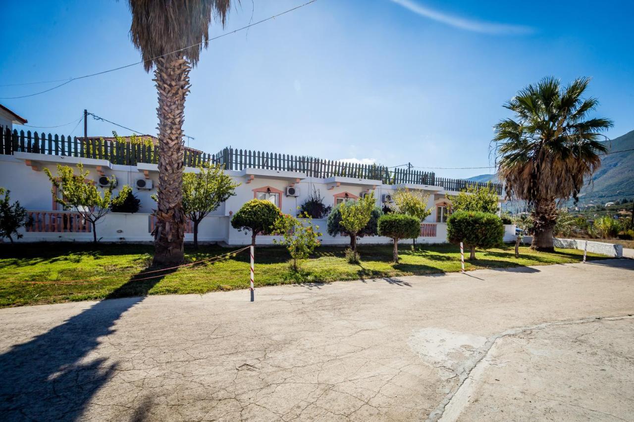 Vivi'S Studios Alykes  Exterior photo